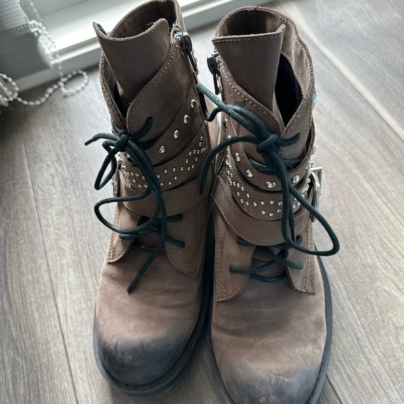 Millie’s Brown Leather Ankle Boots with Silver Accents - Picture 9 of 10